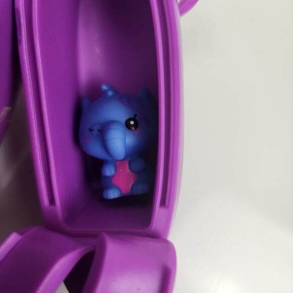 Bananas Bunch Surprise Figures 9 Colored Bananas w/ 12 Animals Inside - Picture 14 of 15